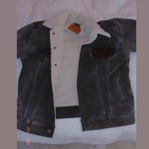 Levi’s coat (adorable)❤️